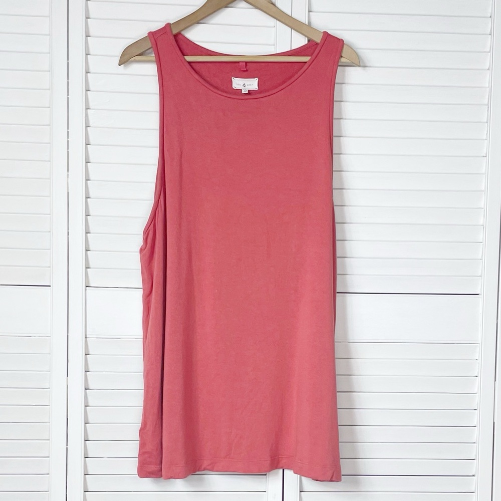 Lou & Grey tunic length knit tank top